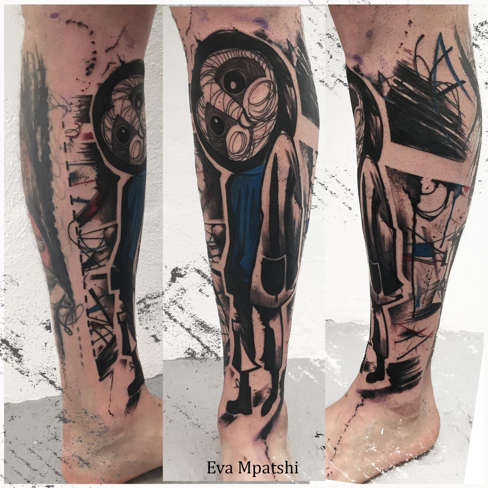 shintattoo of a man with the head of an owl in graphic style
